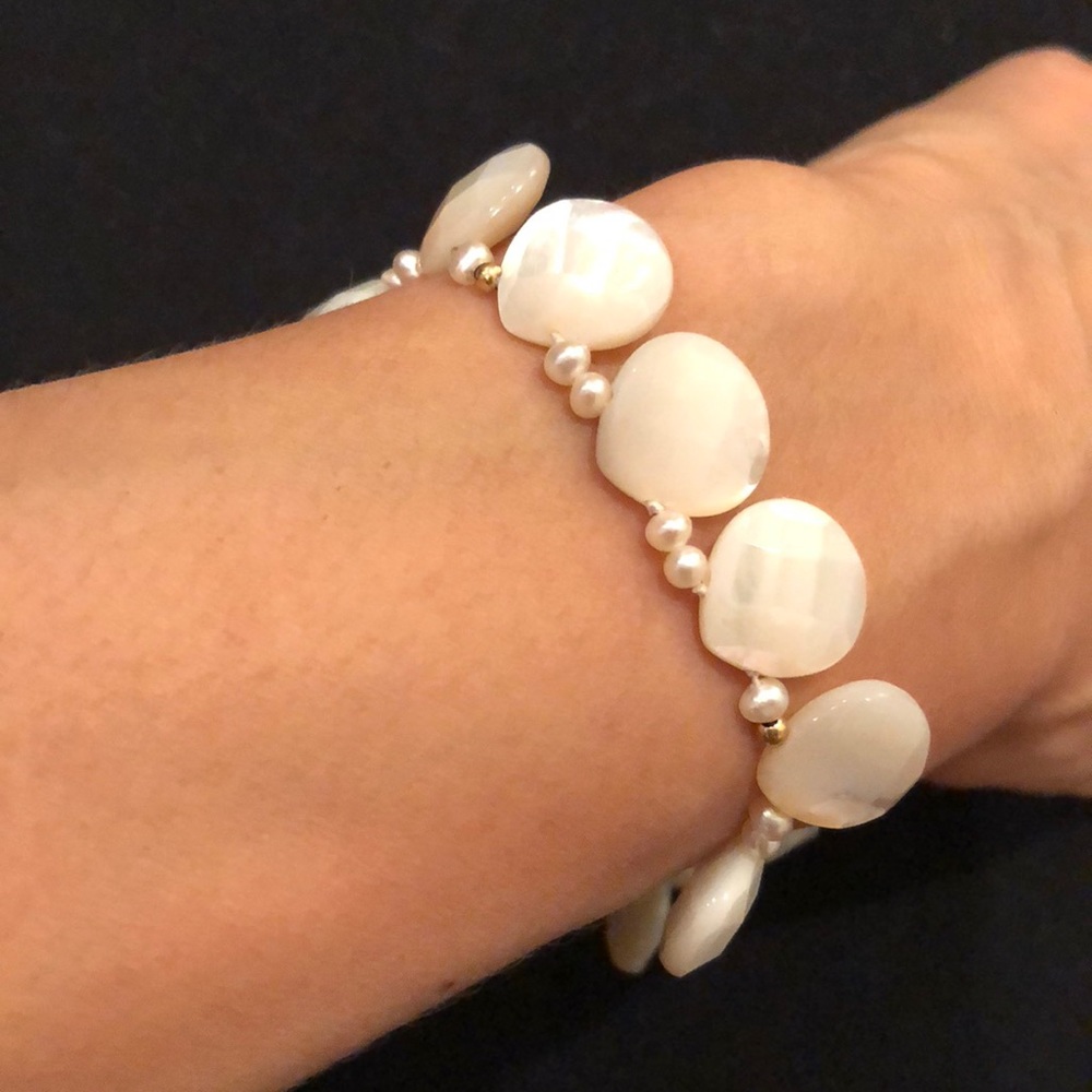 Mother of pearl bracelet